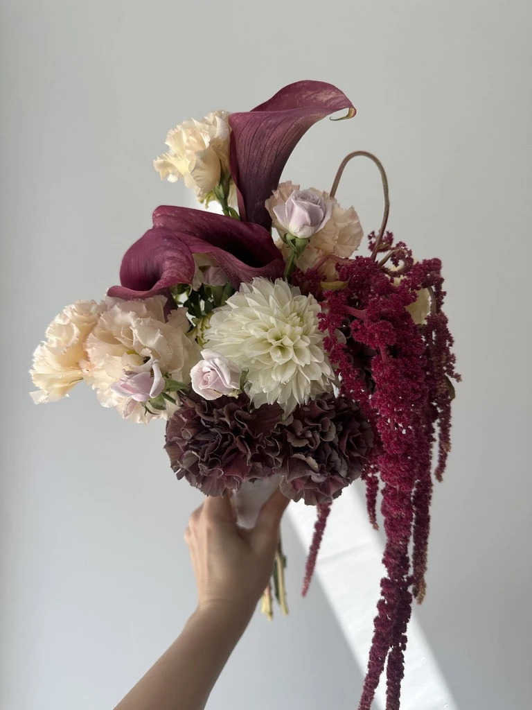 Gala Lisyantus Amarantus Buketi