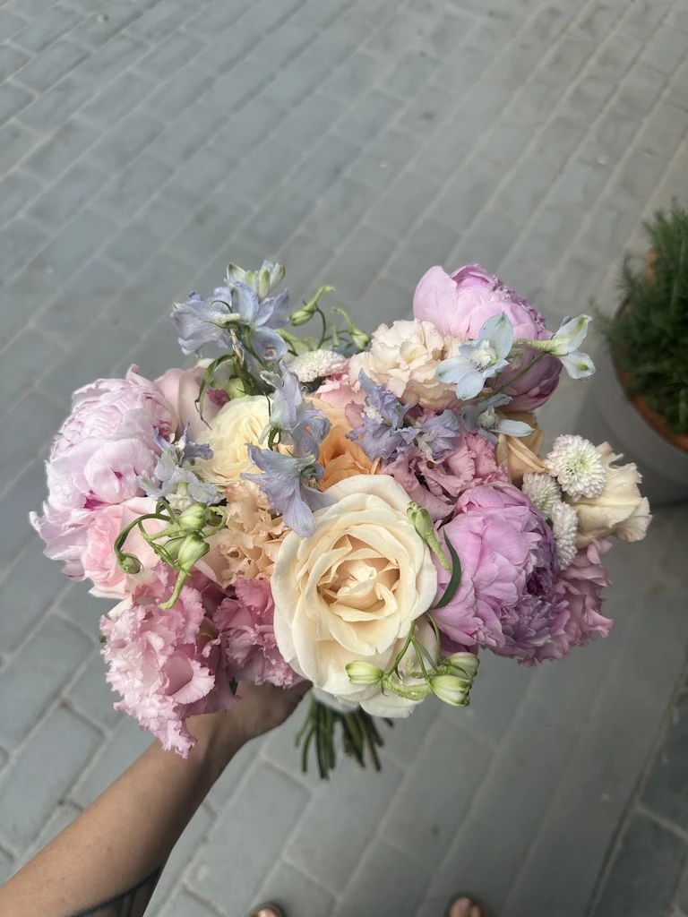 Şakayık Gül Delphurium Buketi