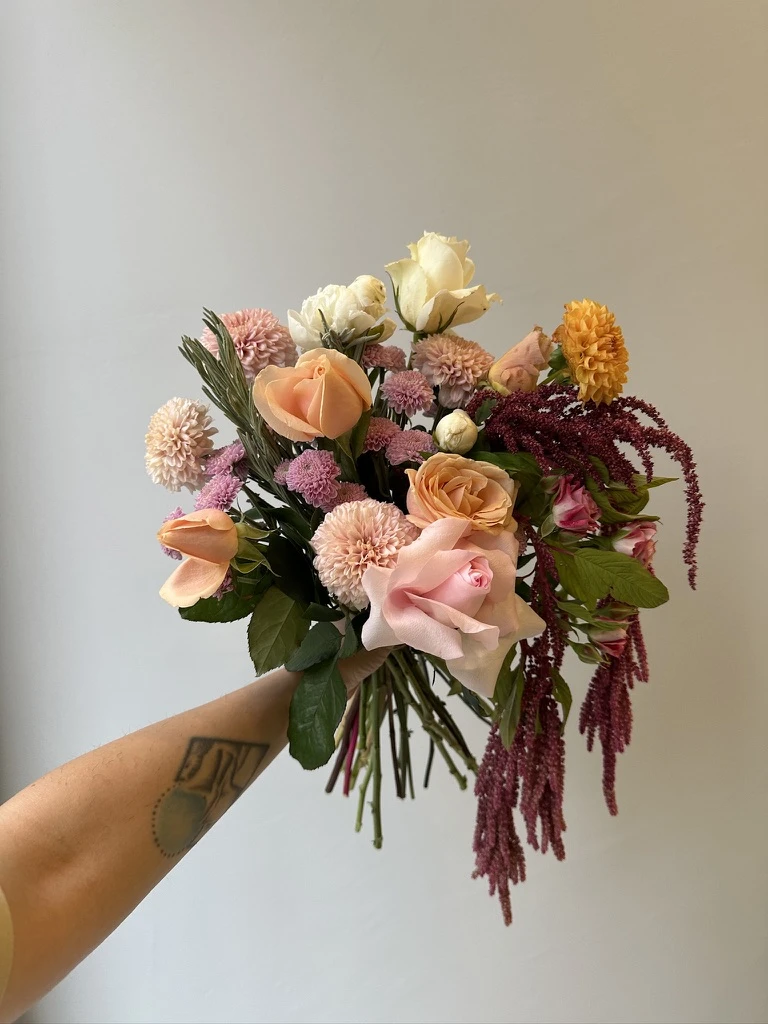 Krizantemum Gül Amarantus Buketi