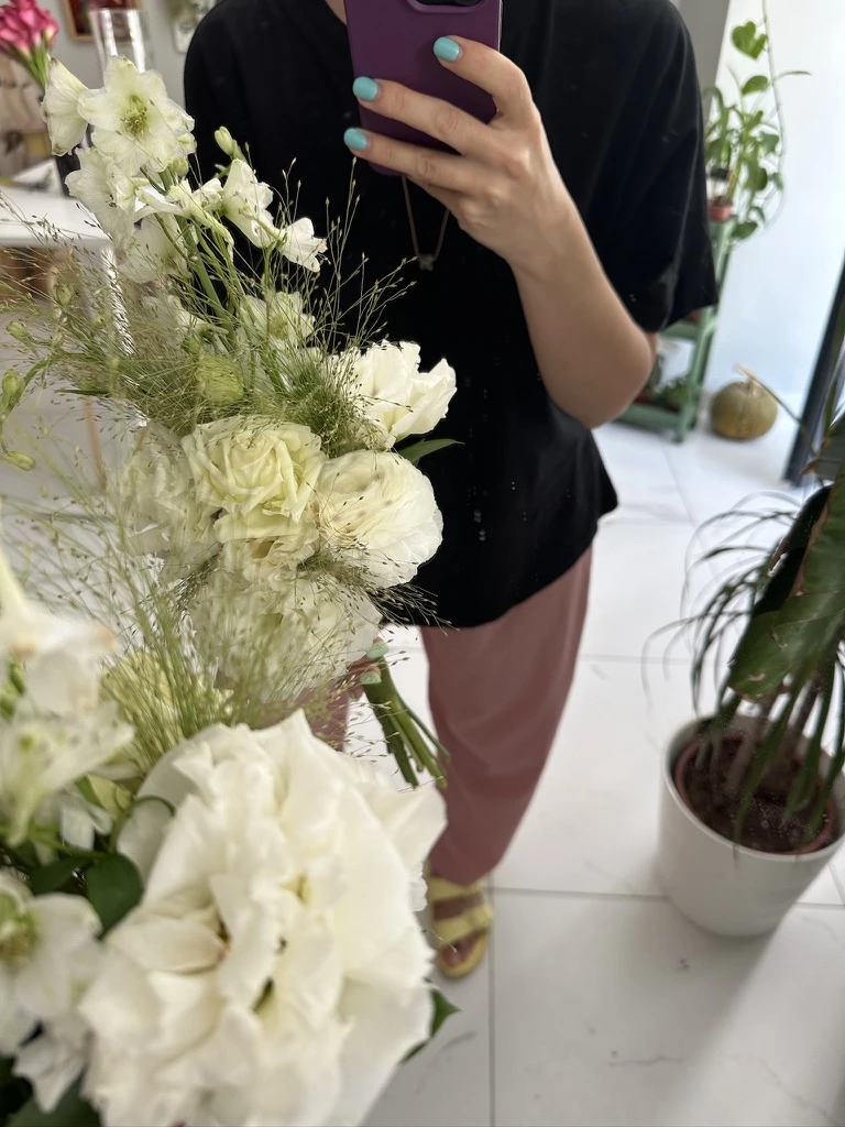 Lisyantus Delphurium Buketi